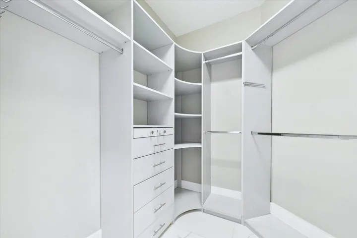 Walk-in Closet