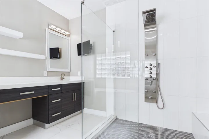 Frameless Oversized Glass Shower