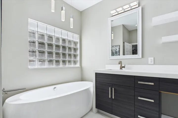 Separate Soaking Tub