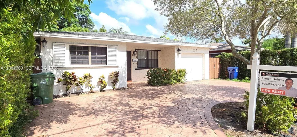 Circular driveway