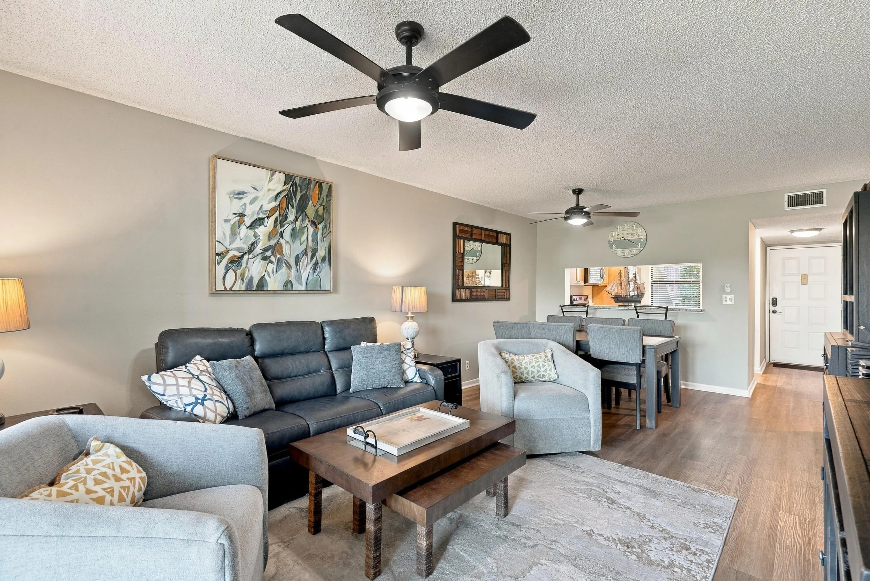 Living Room/Dining Room