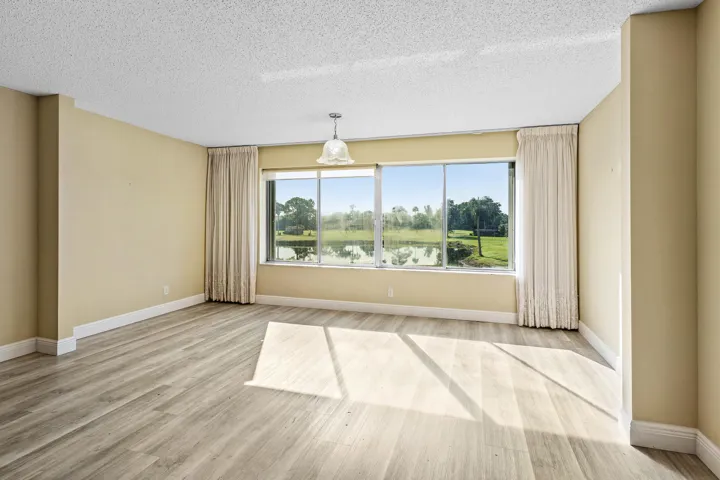 006-676810thAvenueNorth-216-LakeWorth-FL