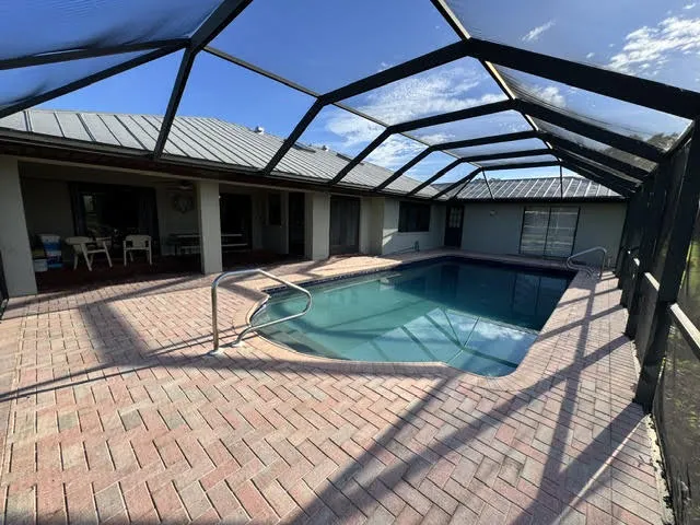 Pool.