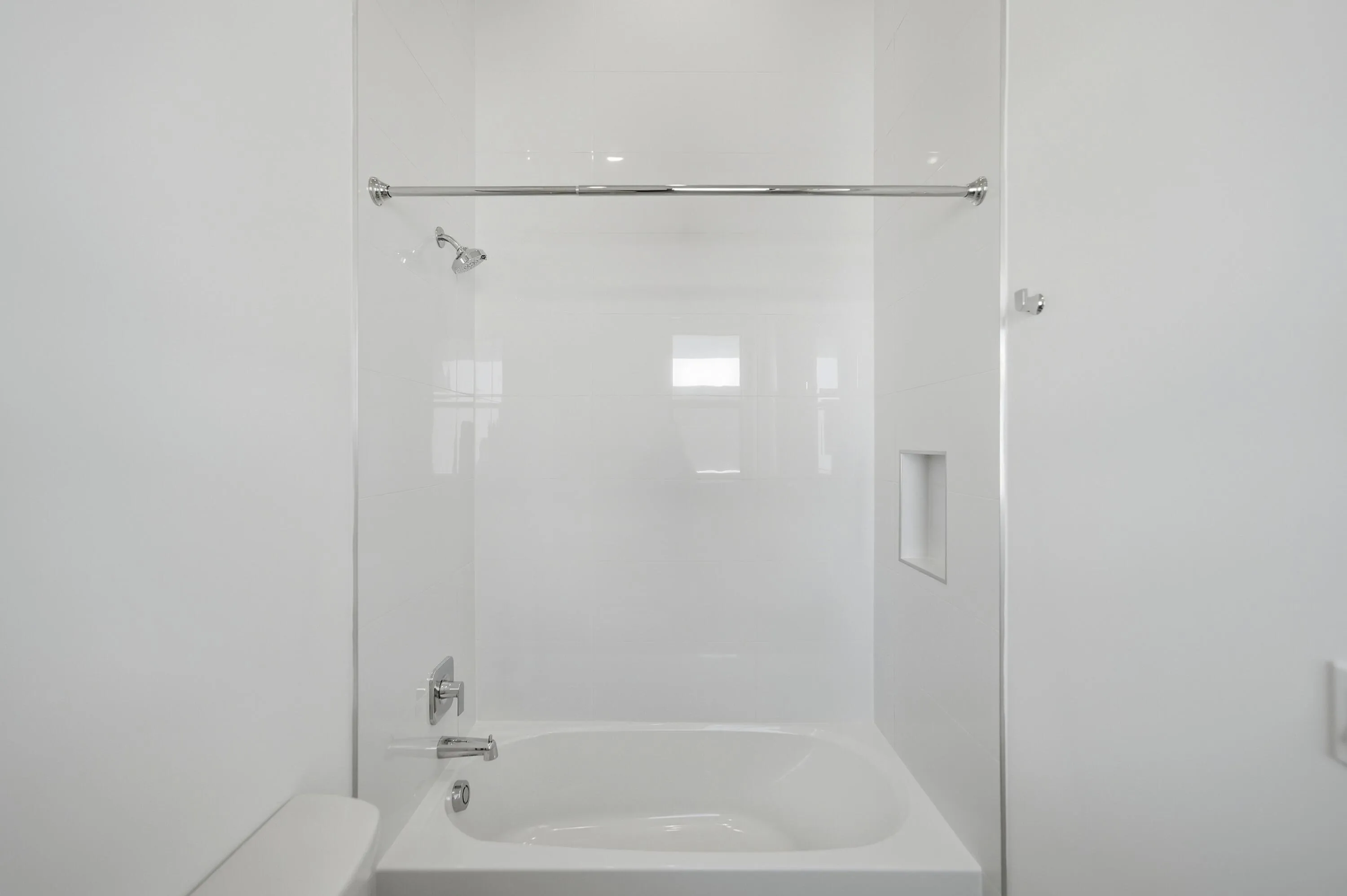 Prices, dimensions and features may vary and are subject to change. Photos are for illustrative purposes only.
