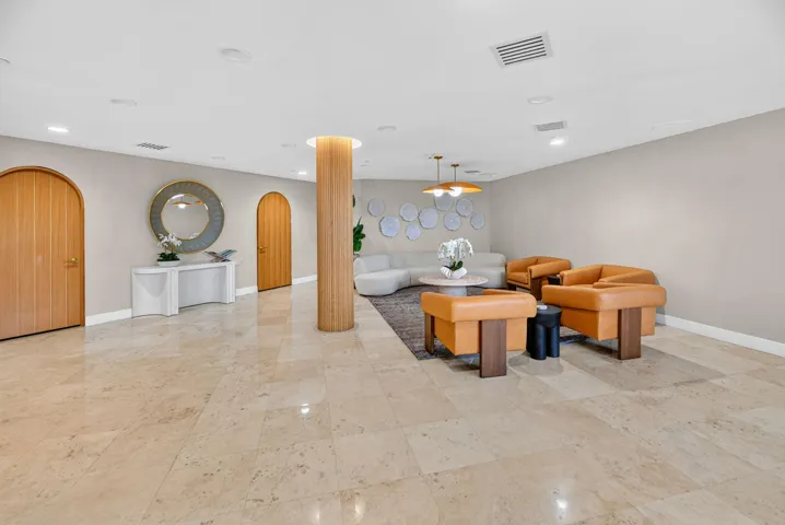 18-web-or-mls-Lobby