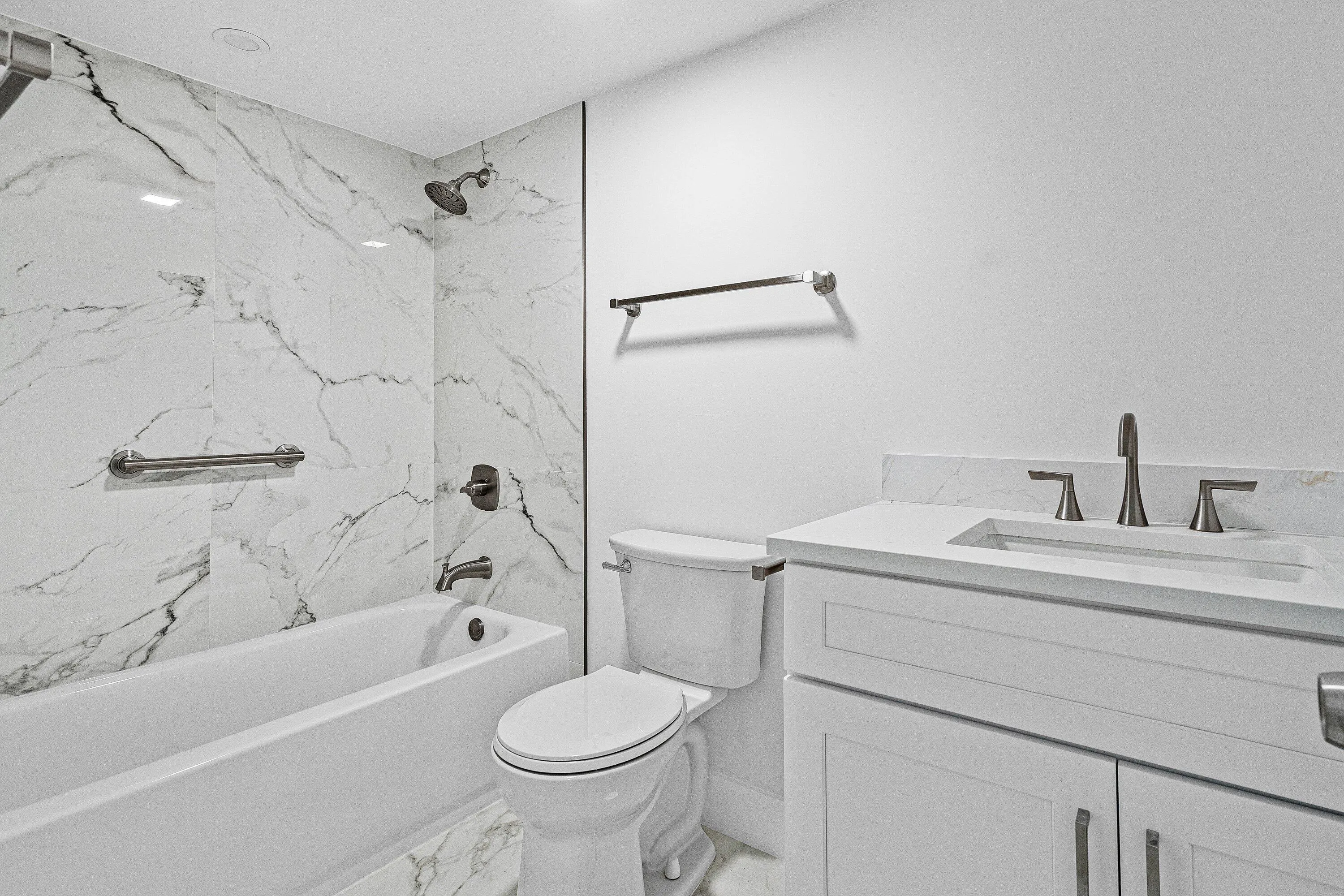 019-6585KensingtonLane-207-DelrayBeach-F