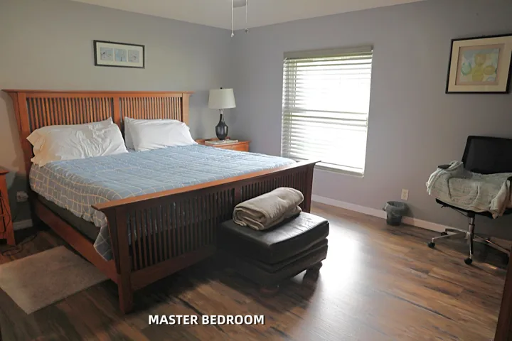 Lewis Realty 21