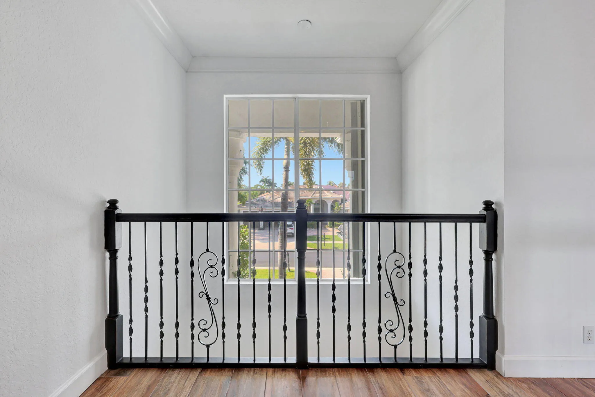 33-web-or-mls-11131Manderly_166 (1)