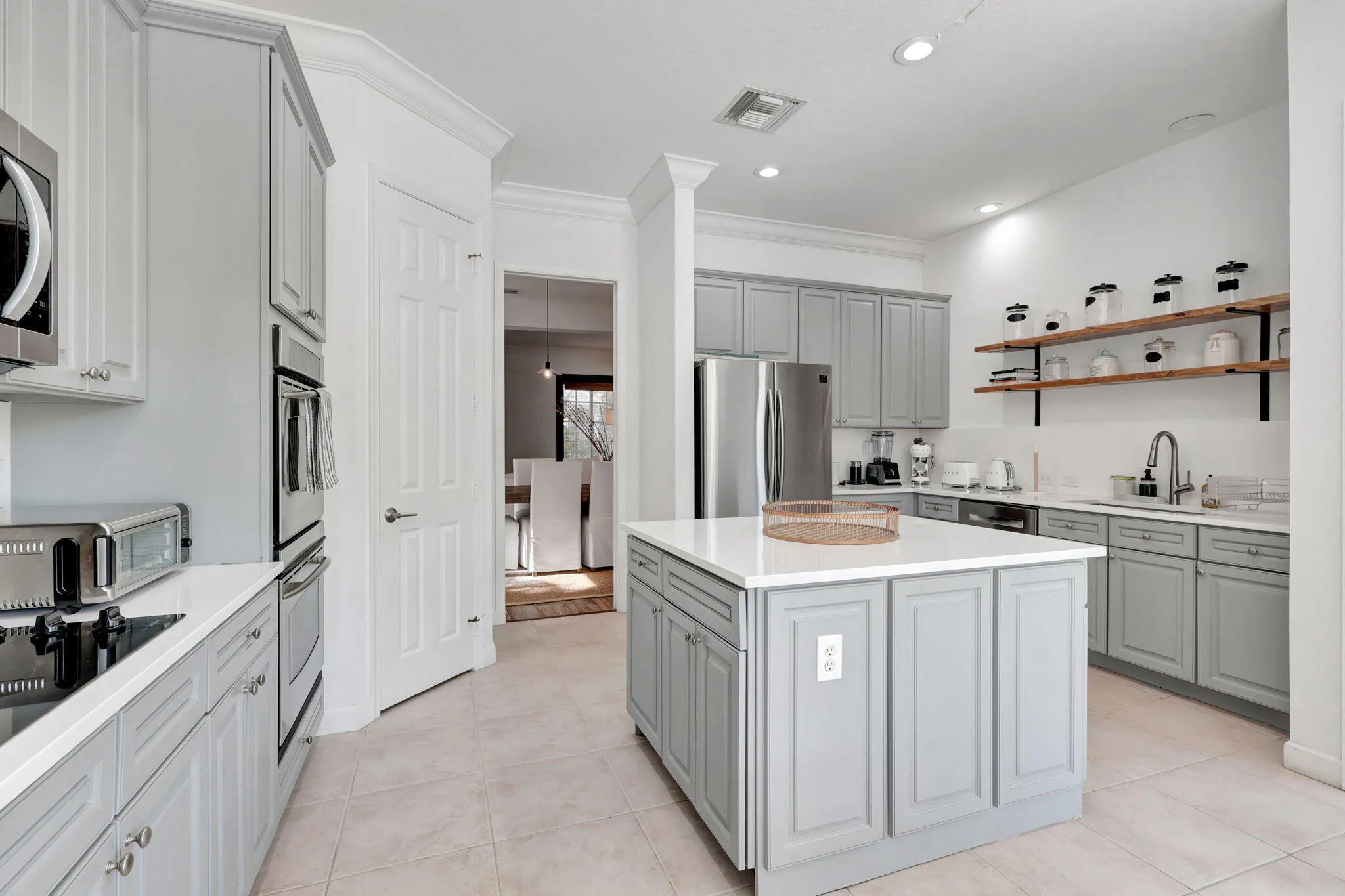 19-web-or-mls-11131Manderly_96_ (1)