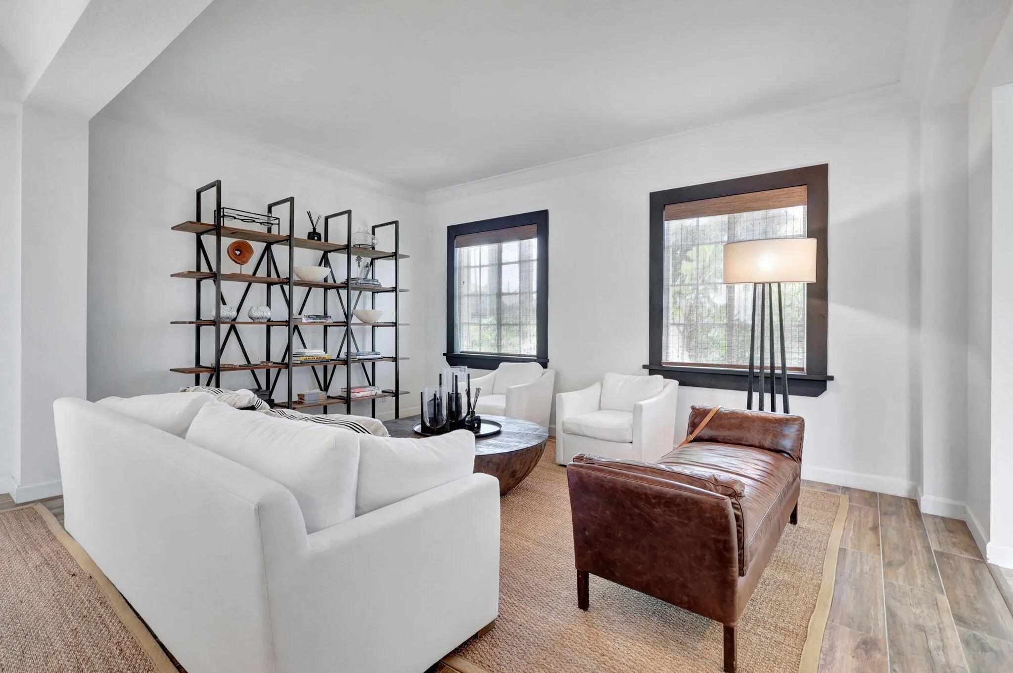 4-web-or-mls-11131Manderly_21 (1)
