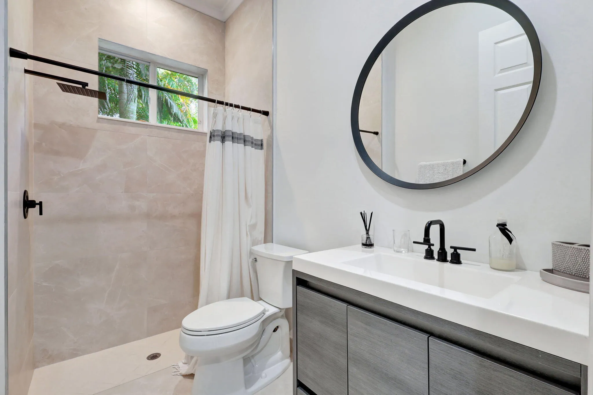 15-web-or-mls-11131Manderly_76 (1)