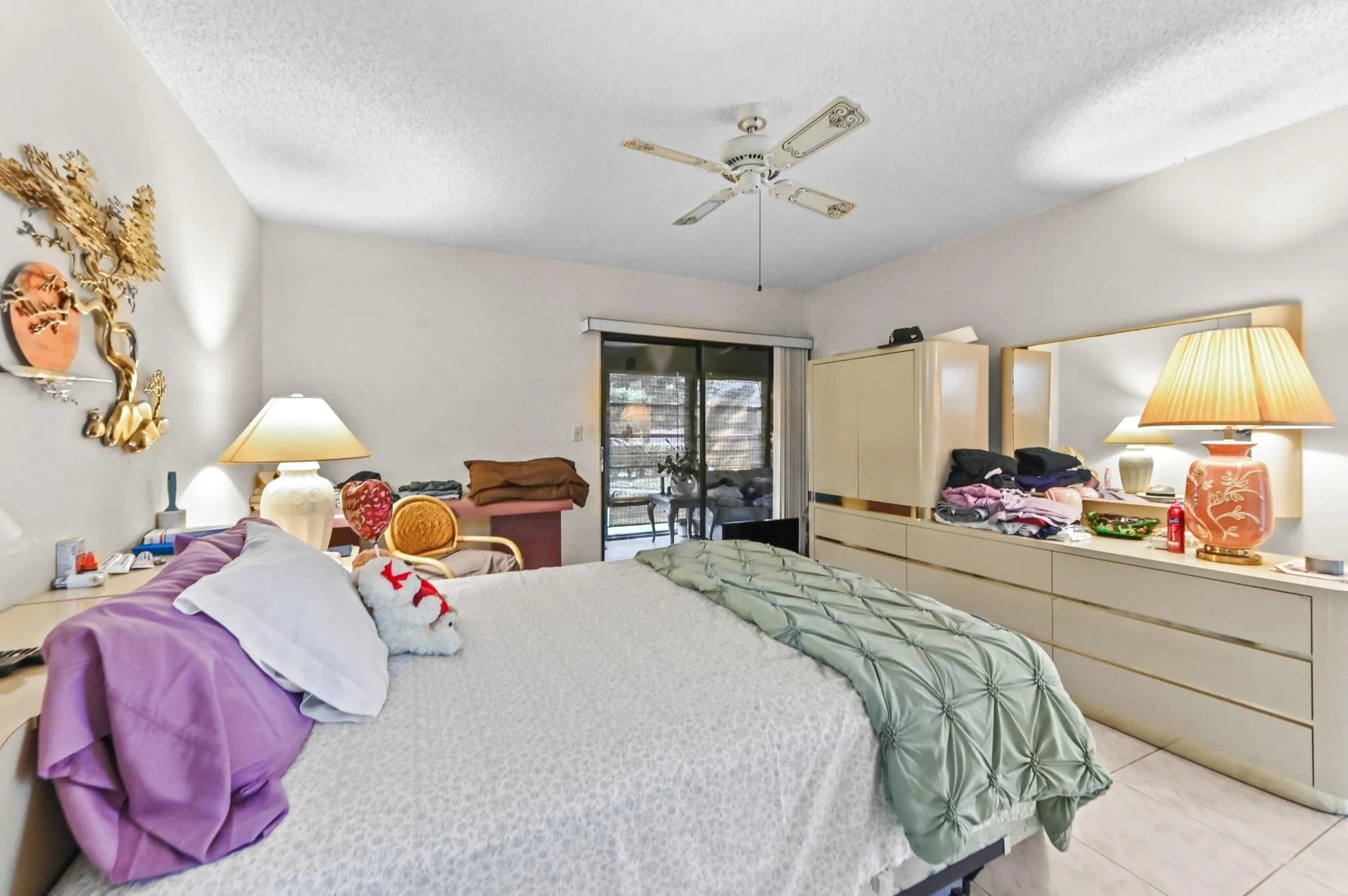 16 Bedroom 04
