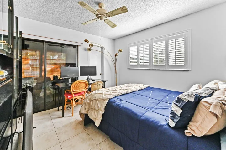 13 Bedroom 01(1)