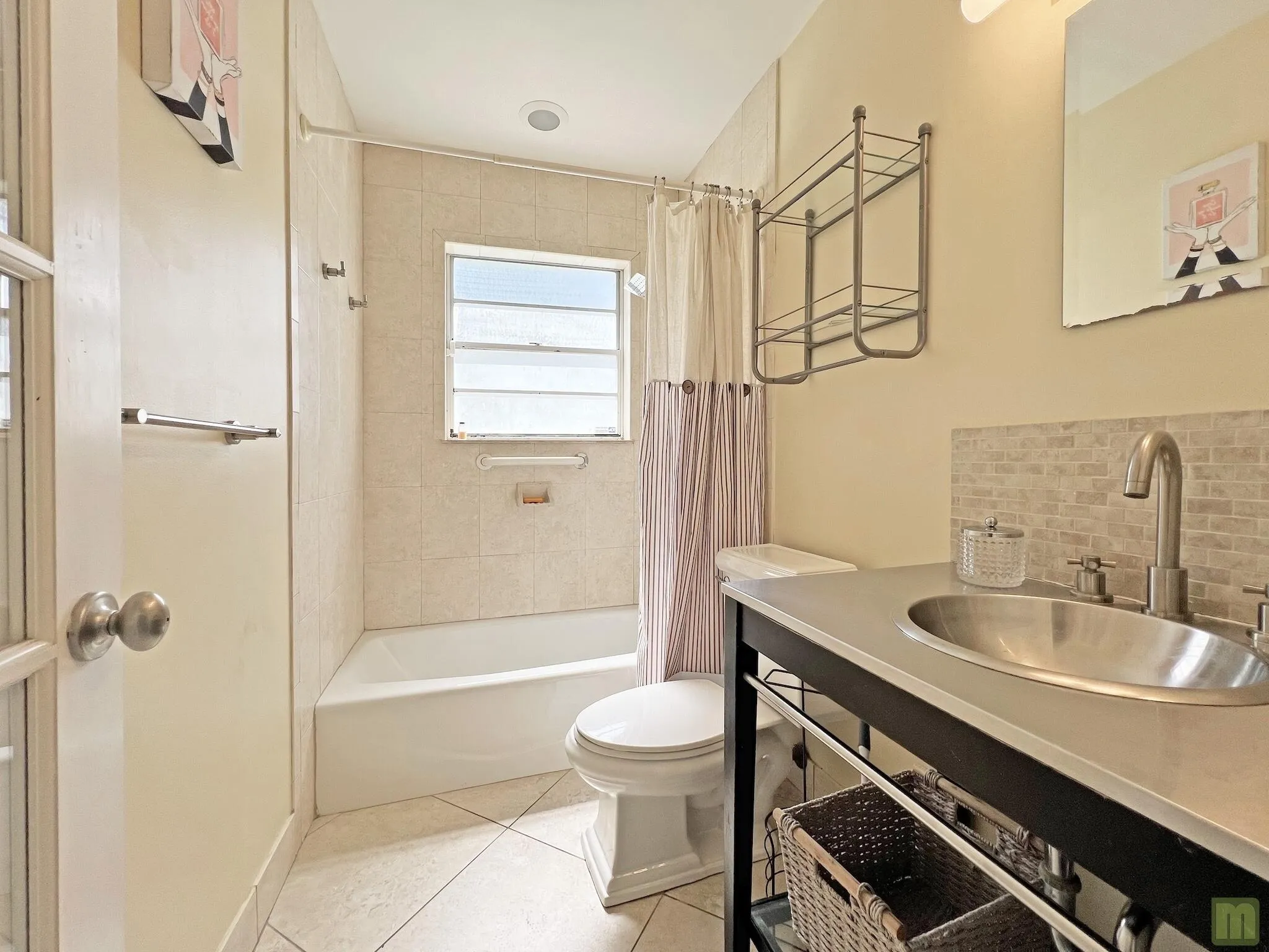 20-3 bath2