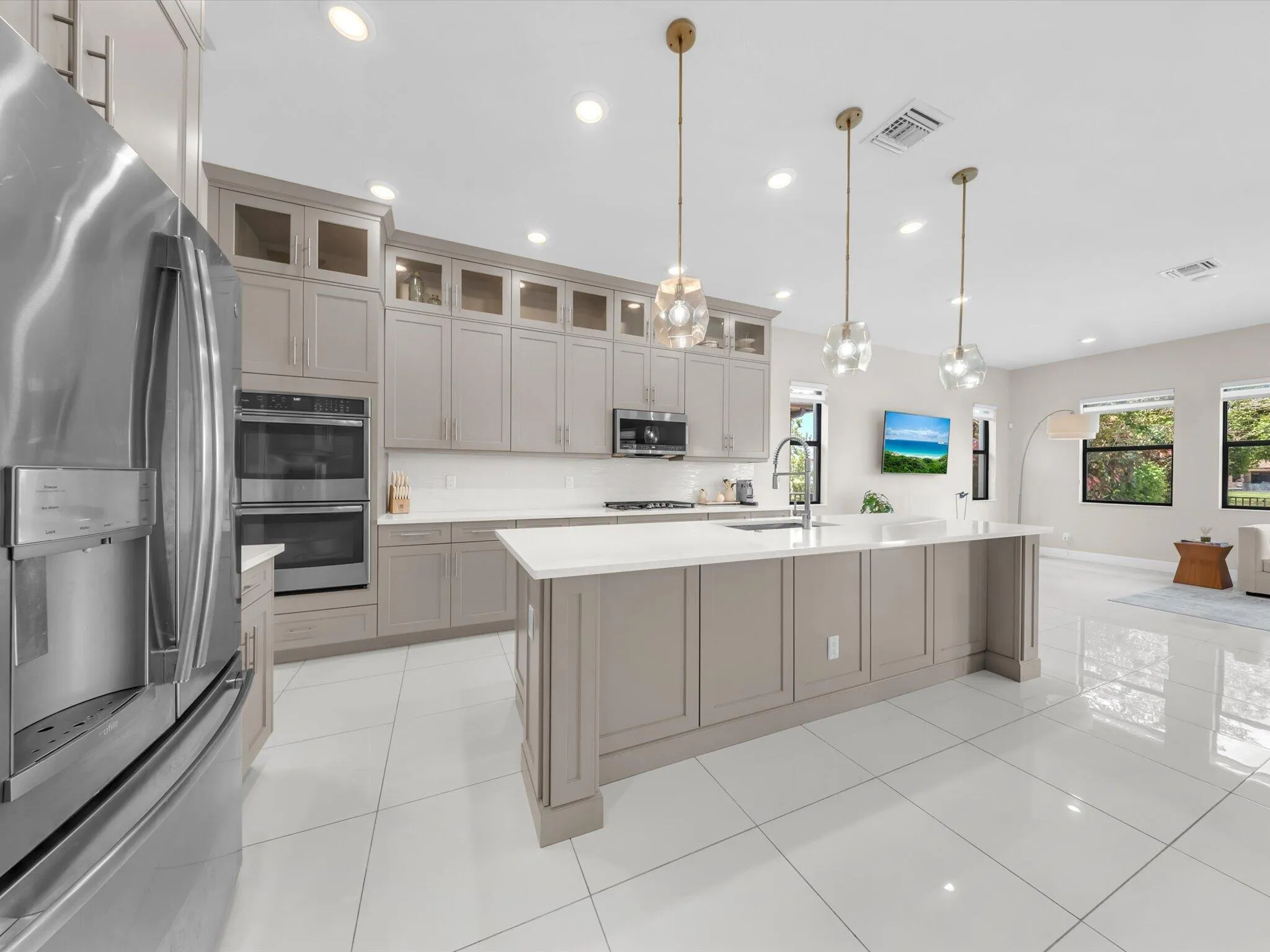 full kitchen pic