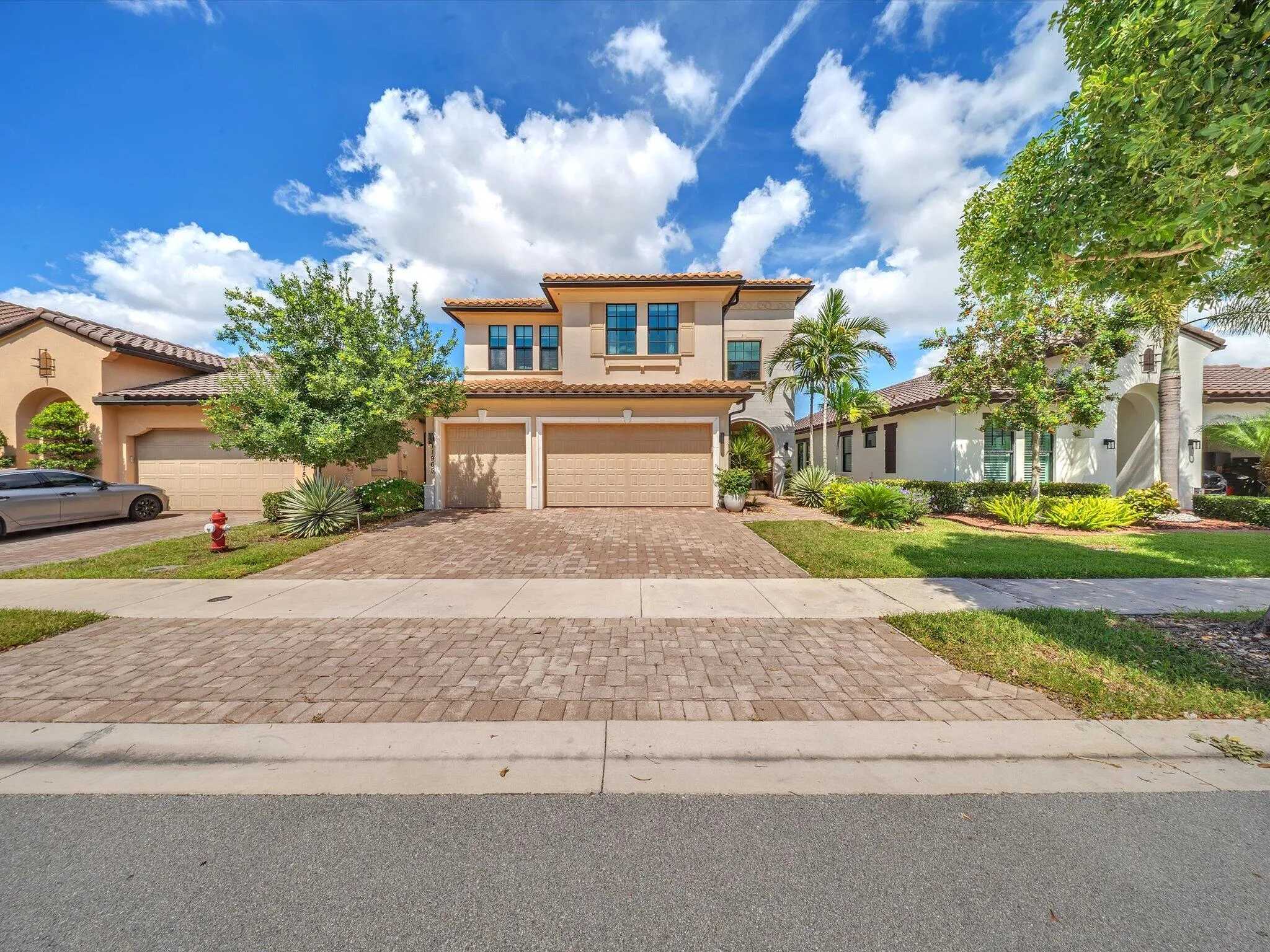 3 car garage home parkland bay