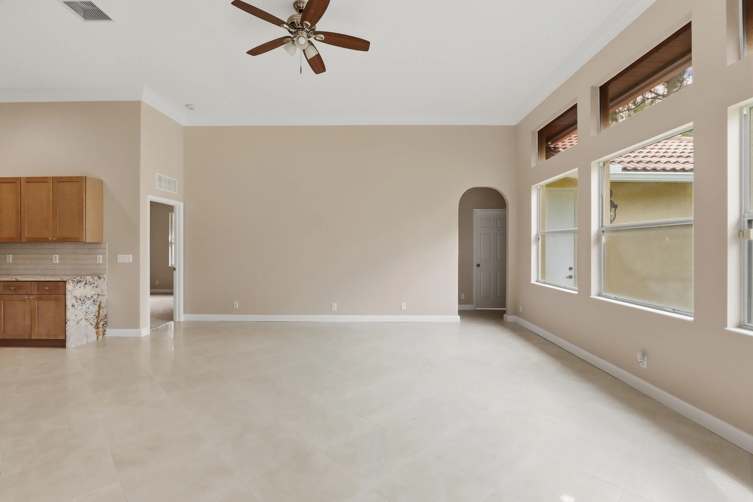 46_family room