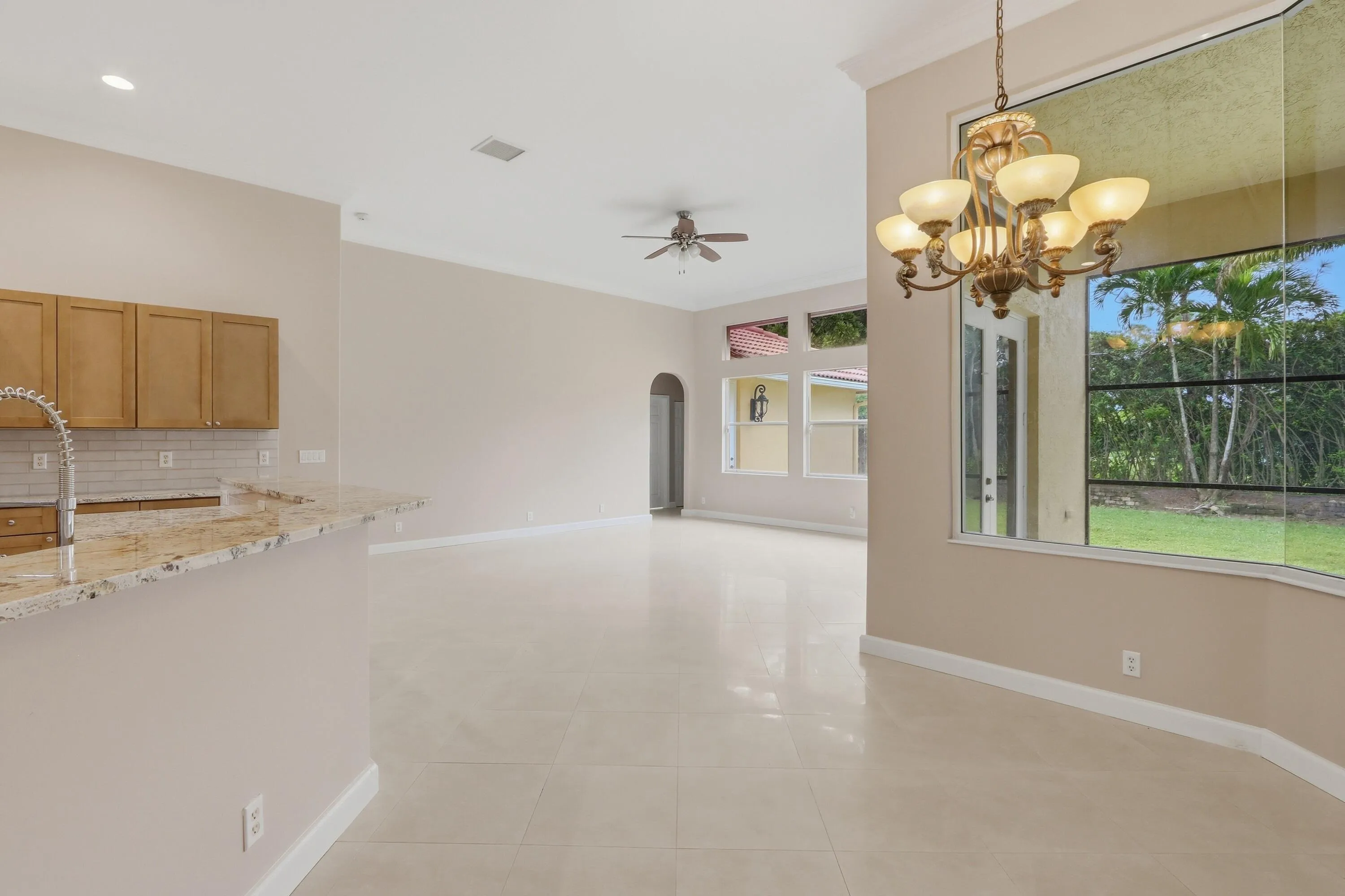 15_breakfast nook