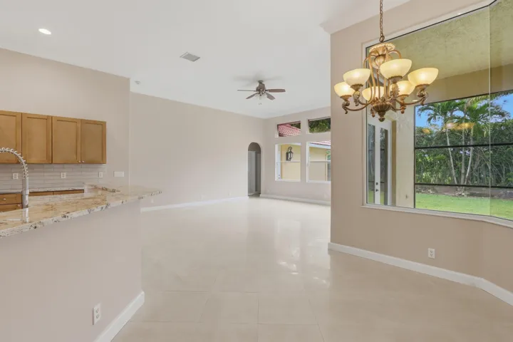 15_breakfast nook