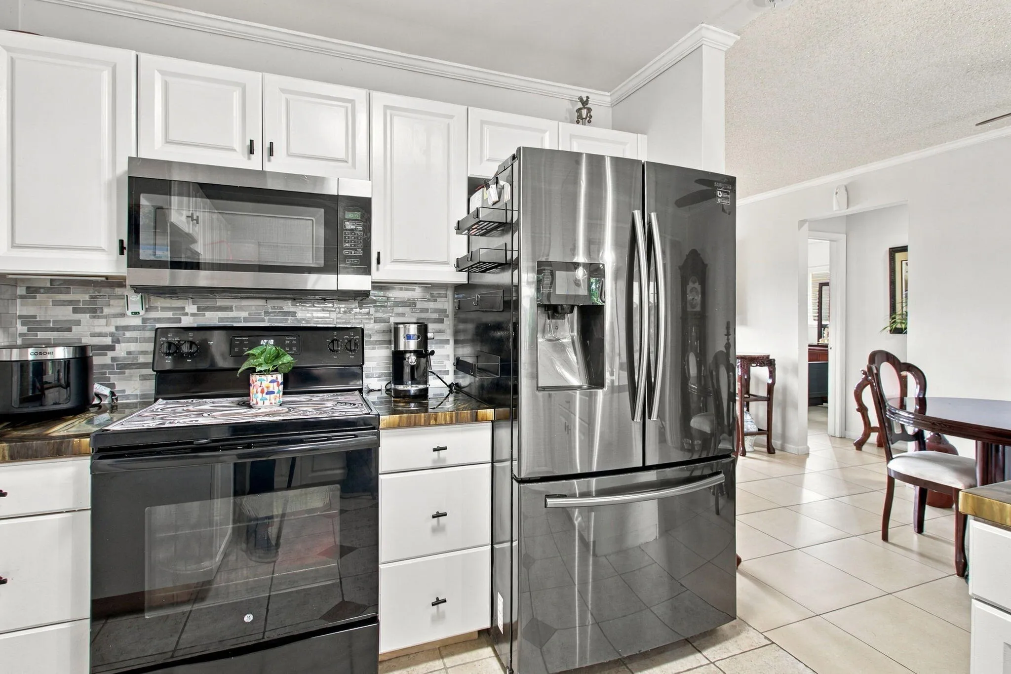 11-web-or-mls-975-nw-69th-ave