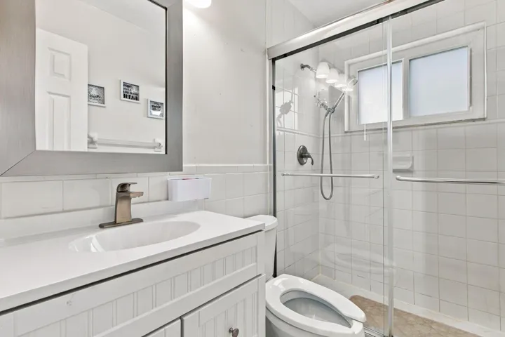 16-web-or-mls-975-nw-69th-ave