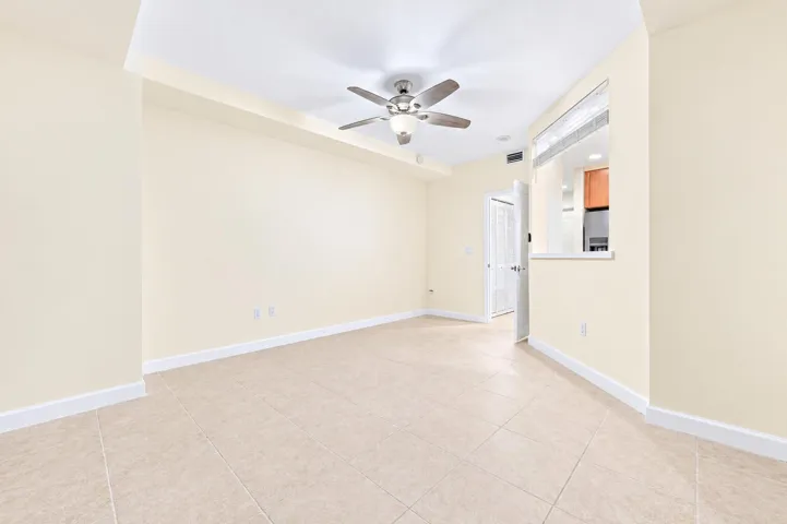 possible 3rd bd or flex space
