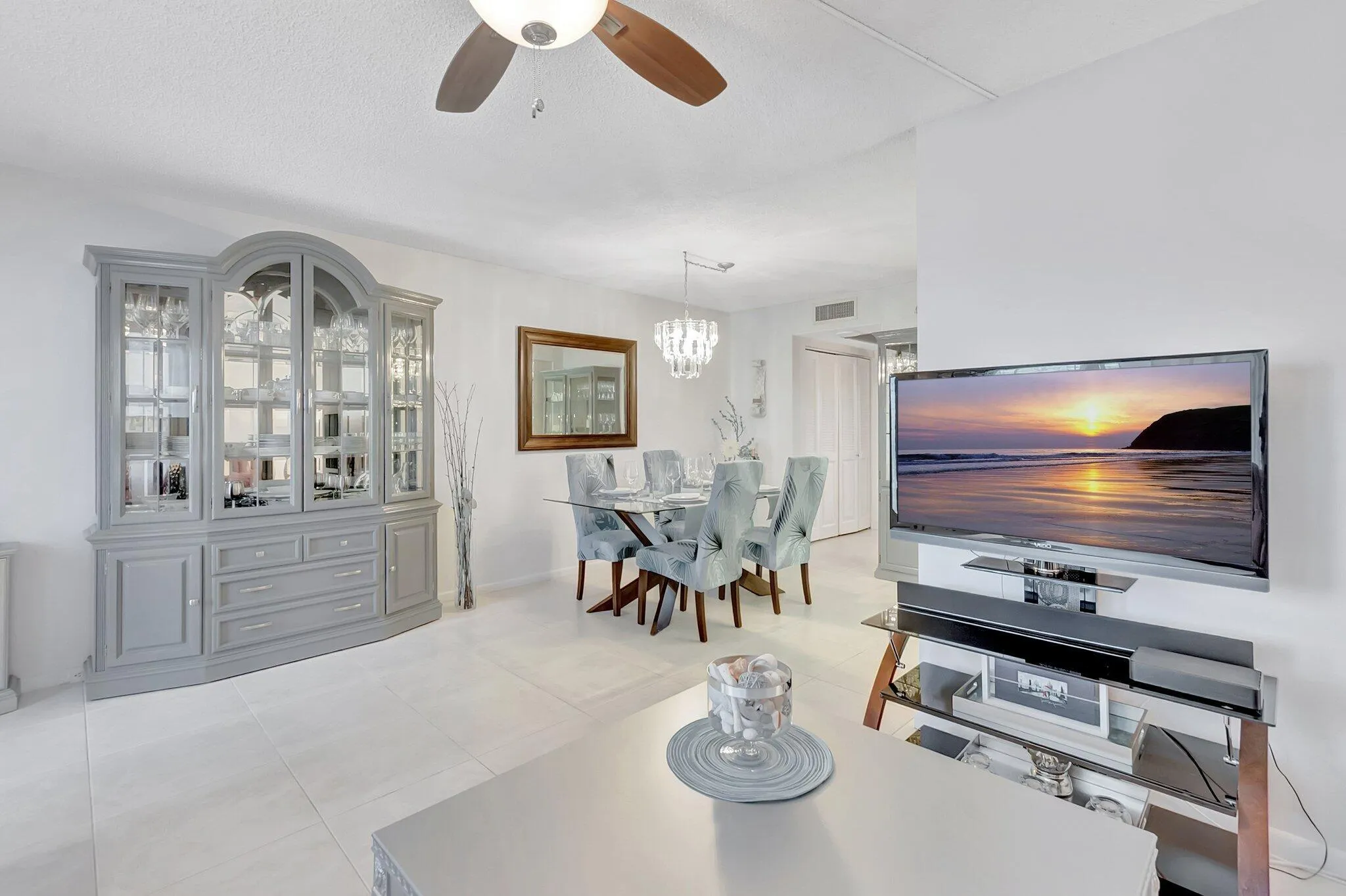 2051 Cambridge C
