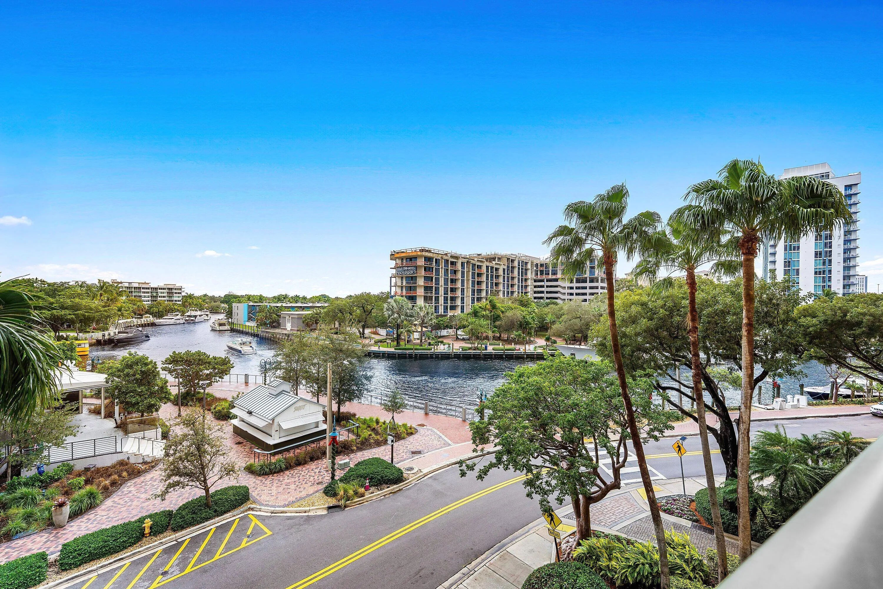 023-411NorthNewRiverDriveEast-FortLauder