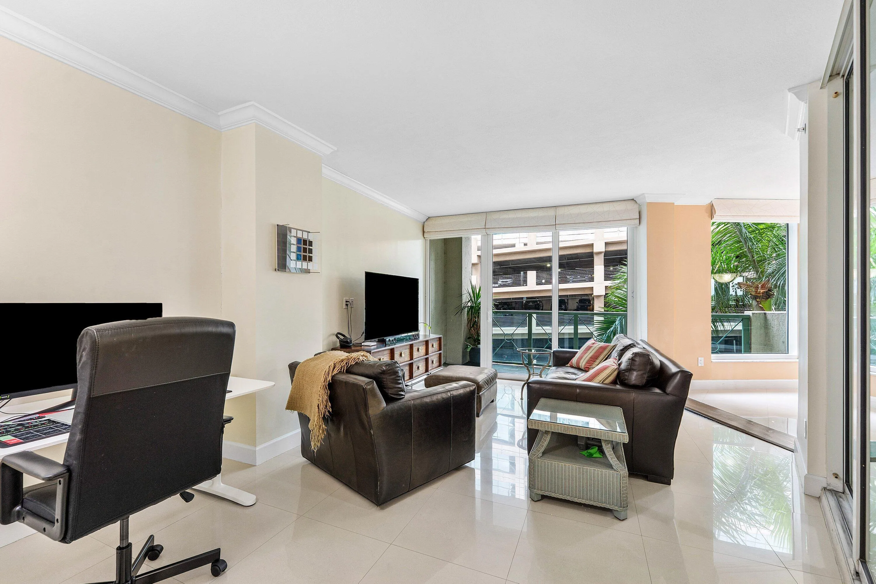 007-411NorthNewRiverDriveEast-FortLauder