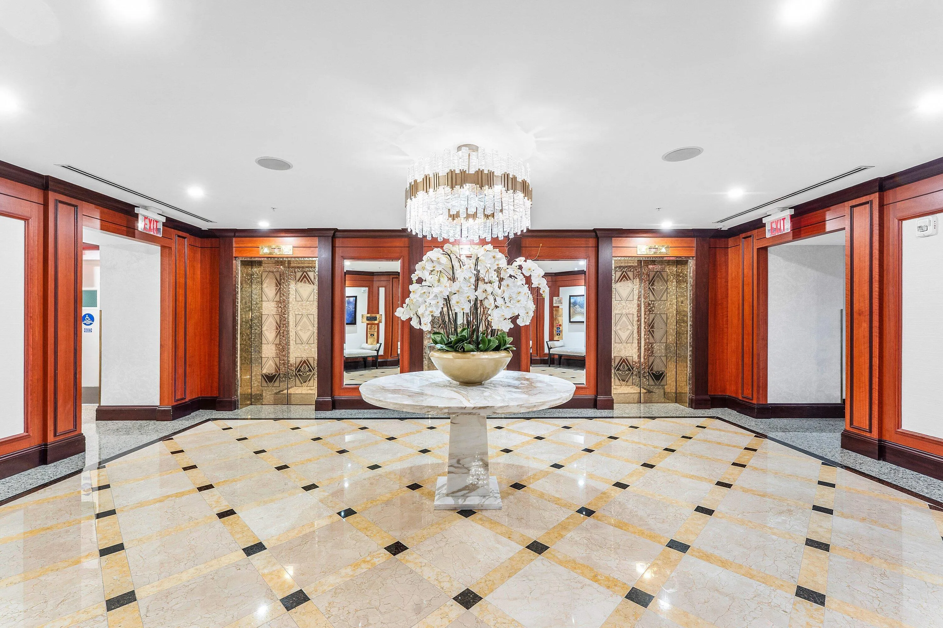 048-411NorthNewRiverDriveEast-FortLauder