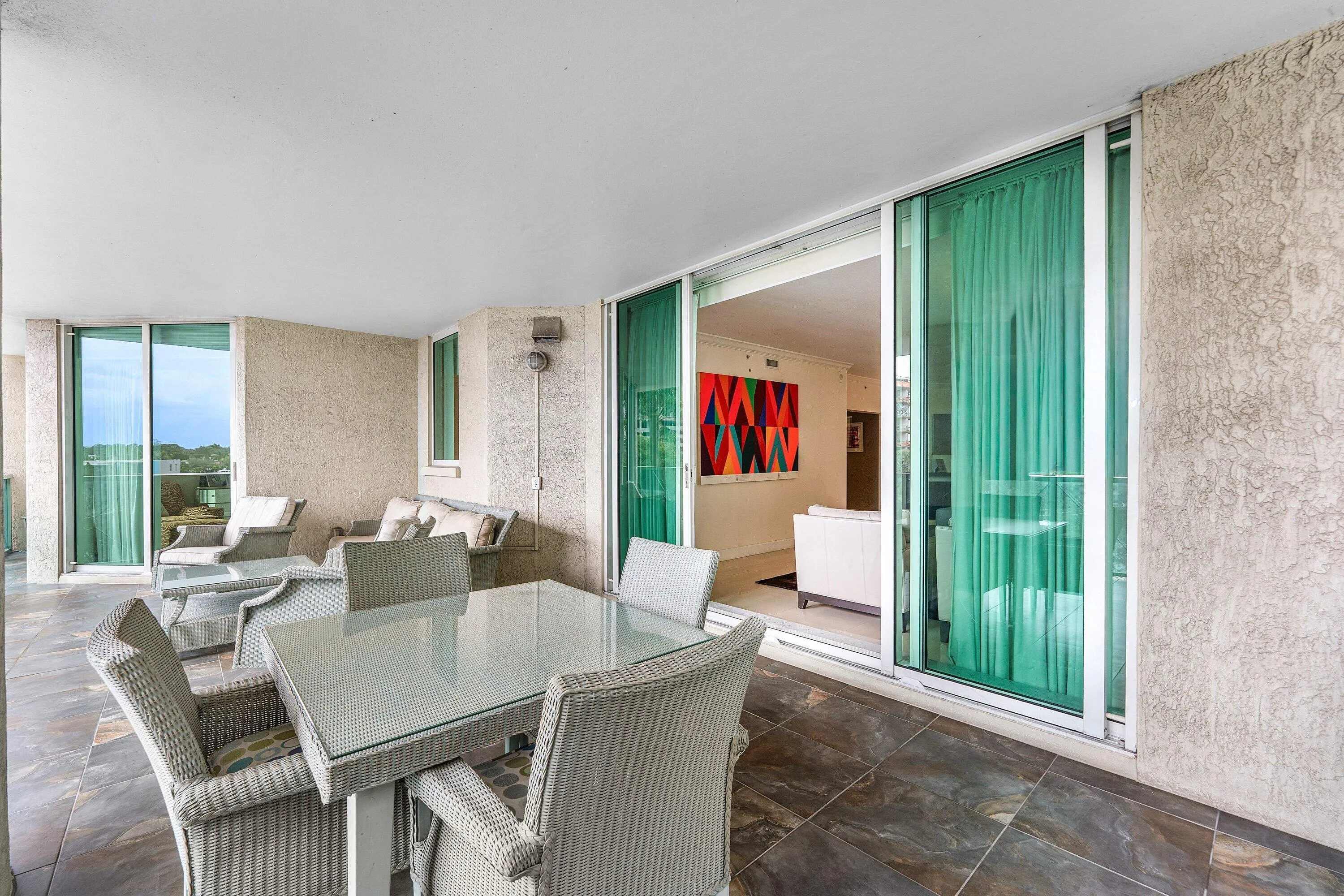 022-411NorthNewRiverDriveEast-FortLauder