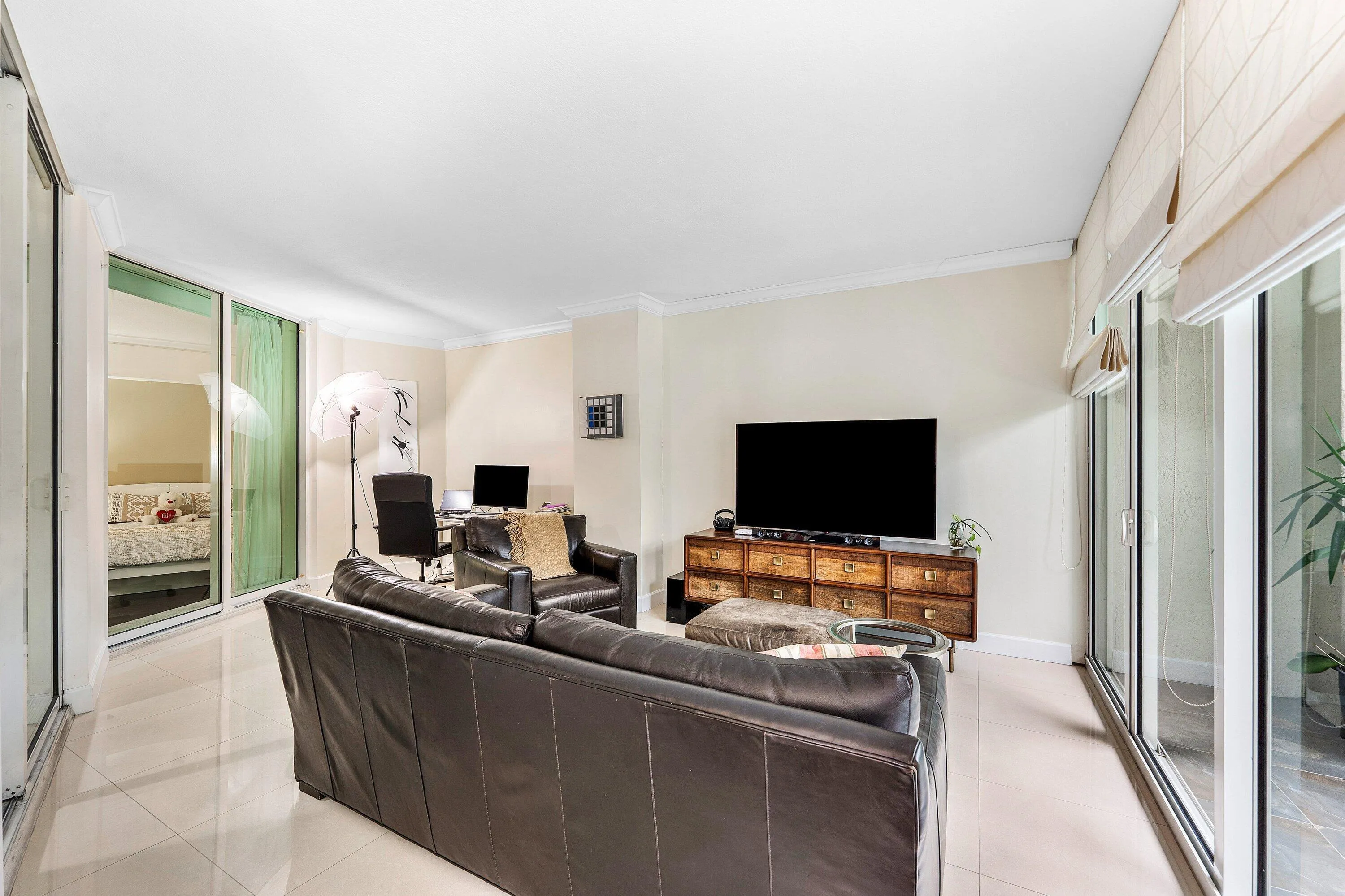 004-411NorthNewRiverDriveEast-FortLauder