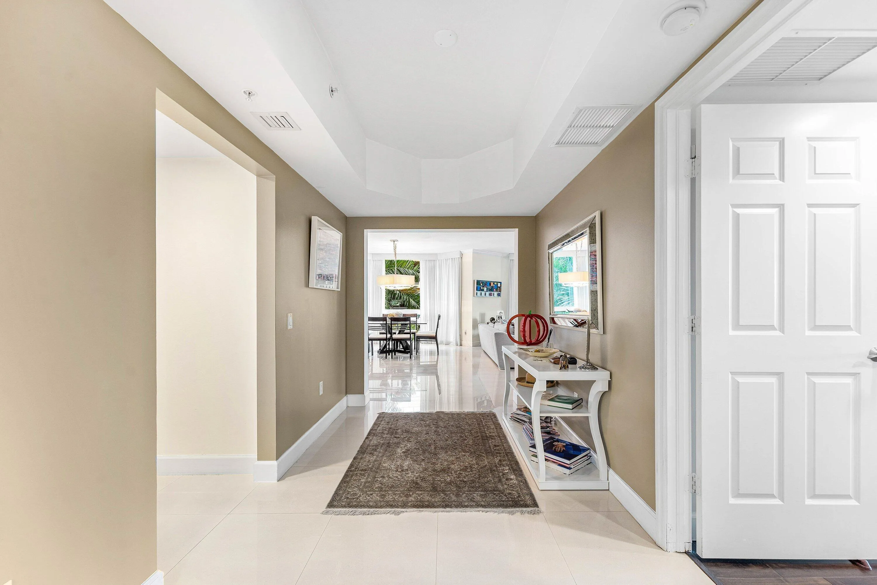 003-411NorthNewRiverDriveEast-FortLauder