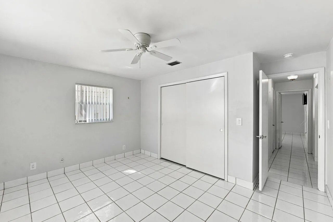 Nice sized bedroom with large closet and next to 2nd bathroom