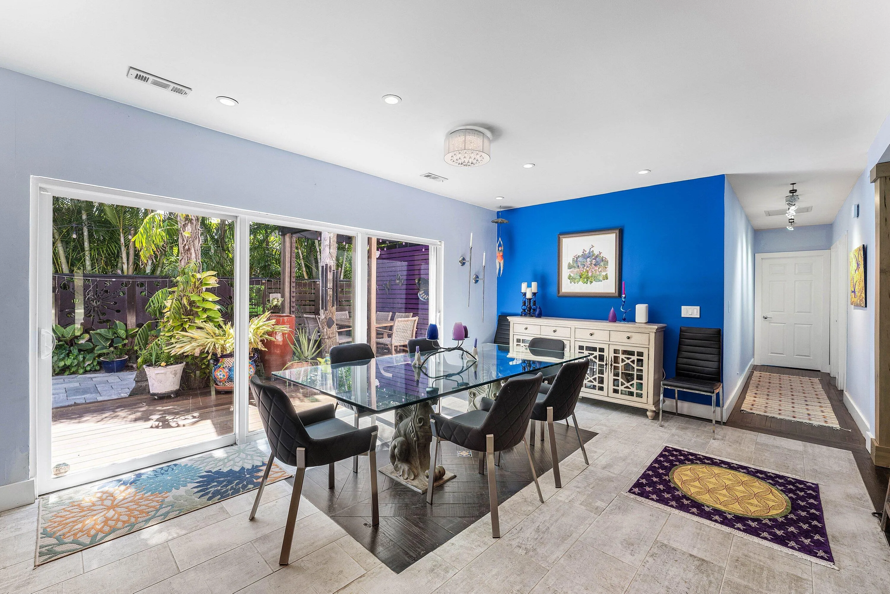 Nice Dining Area