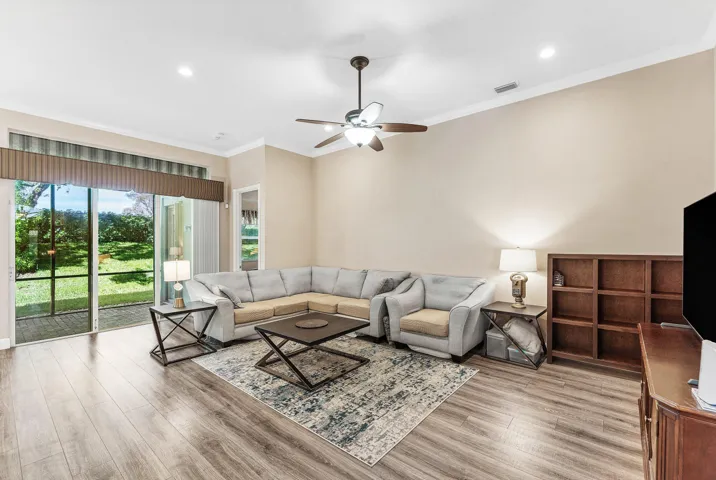 014-7803SundialHarborPoint-LakeWorth-FL-