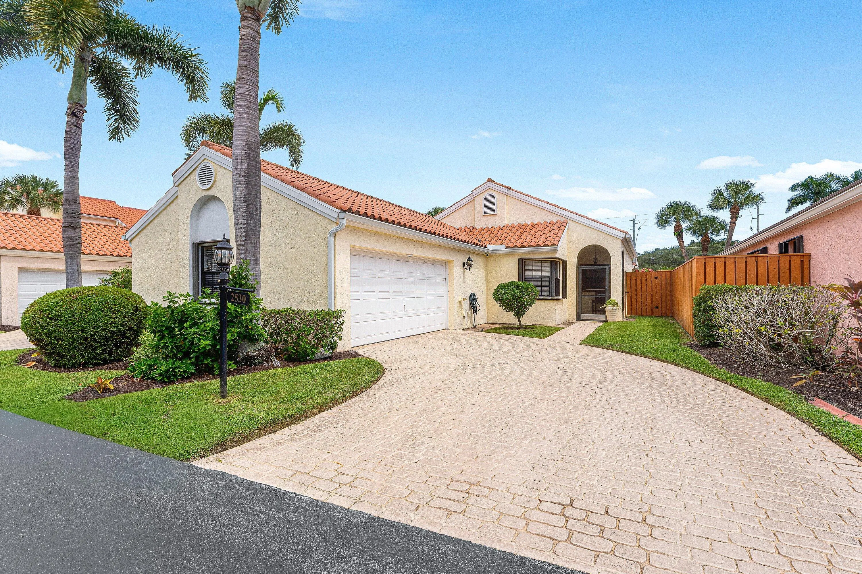 001-2530LaLiqueCircle-WestPalmBeach-FL-3
