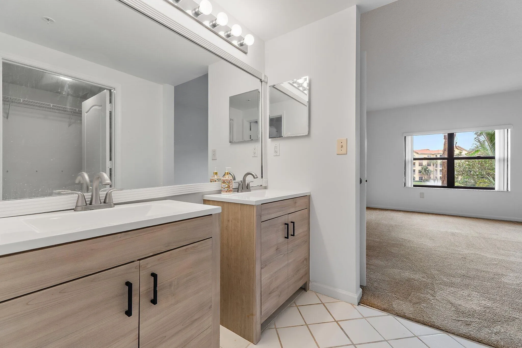 026-300UnoLagoDrive-204-JunoBeach-FL-334
