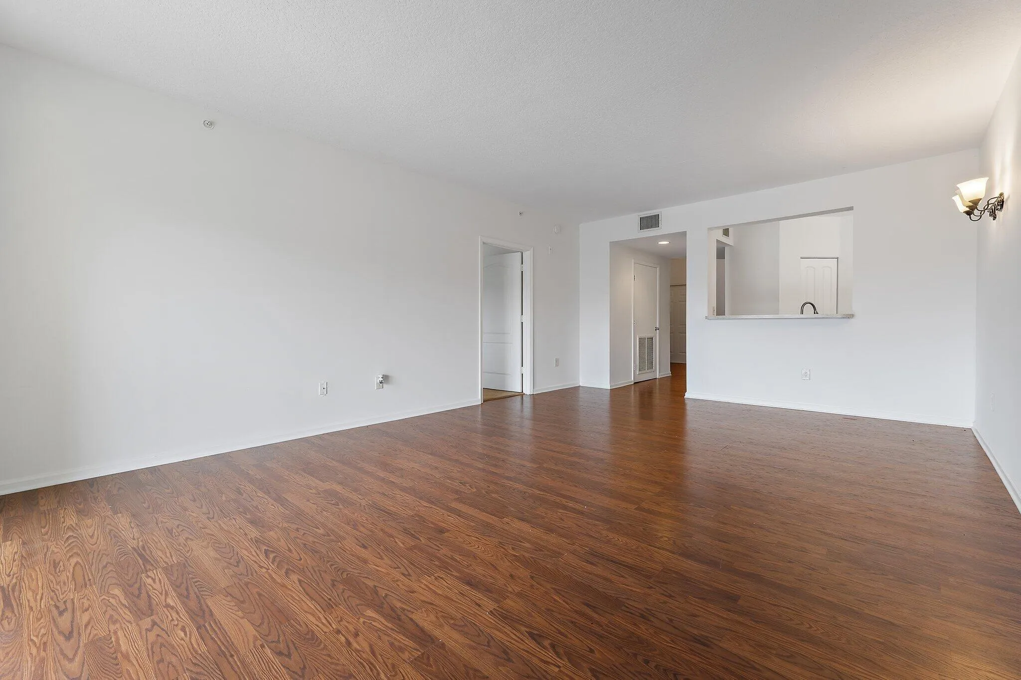 020-300UnoLagoDrive-204-JunoBeach-FL-334