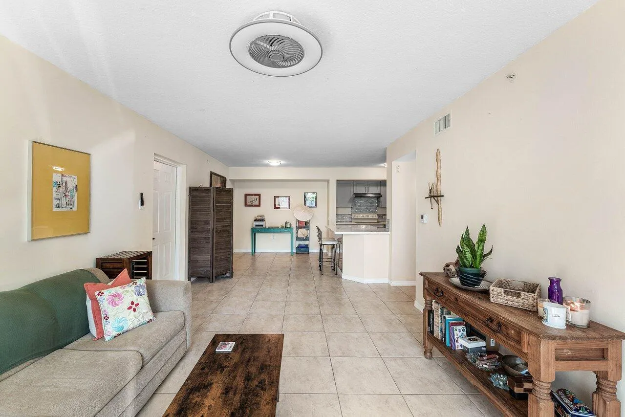 014-603VillaCircle-BoyntonBeach-FL-33435