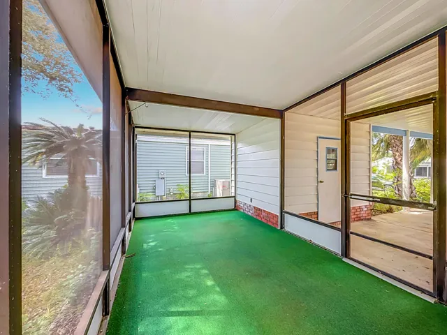 910 Orchid Street-49