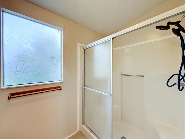 910 Orchid Street-38