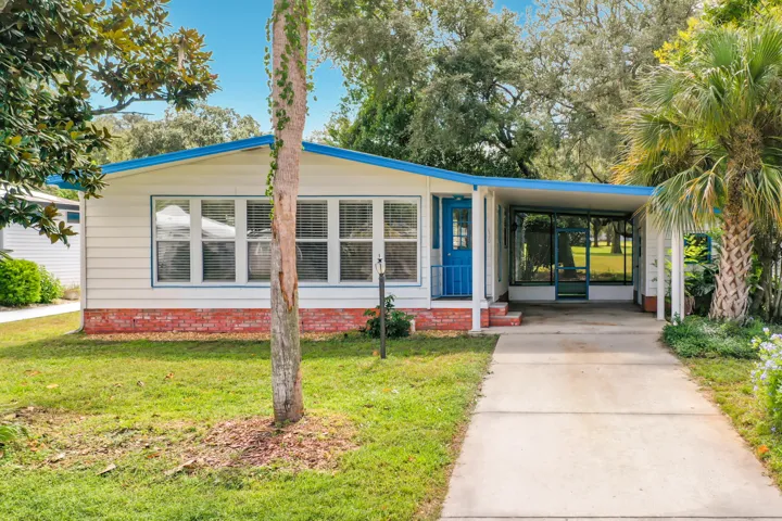 910 Orchid Street-13