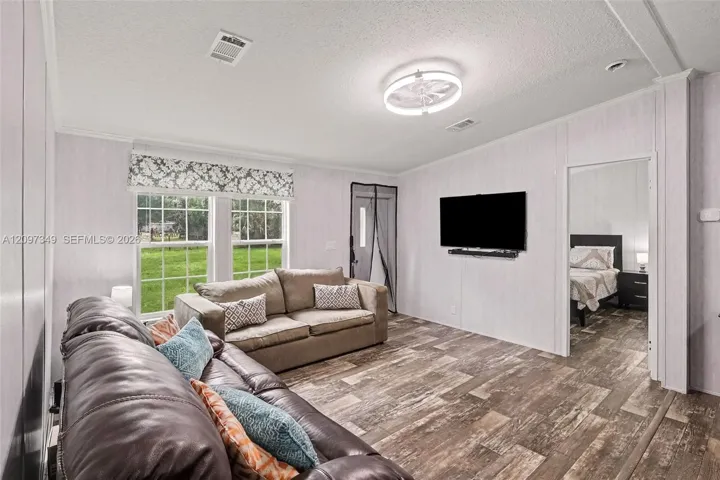 2856 Pioneer 9th Street, Clewiston, FL 33440