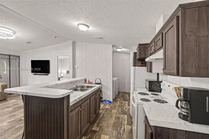 2856 Pioneer 9th Street, Clewiston, FL 33440