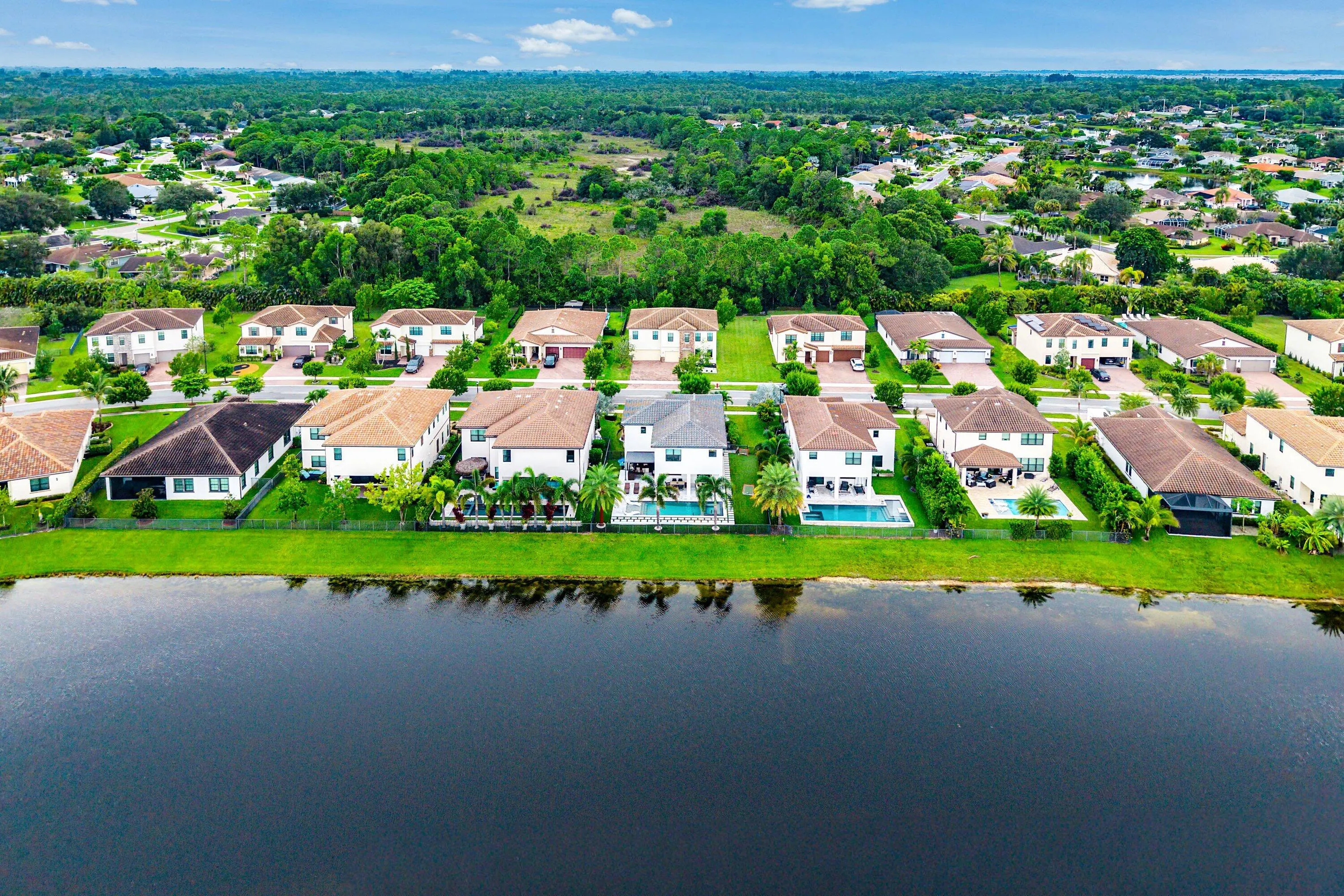 061-3138StrengLane-RoyalPalmBeach-FL-334