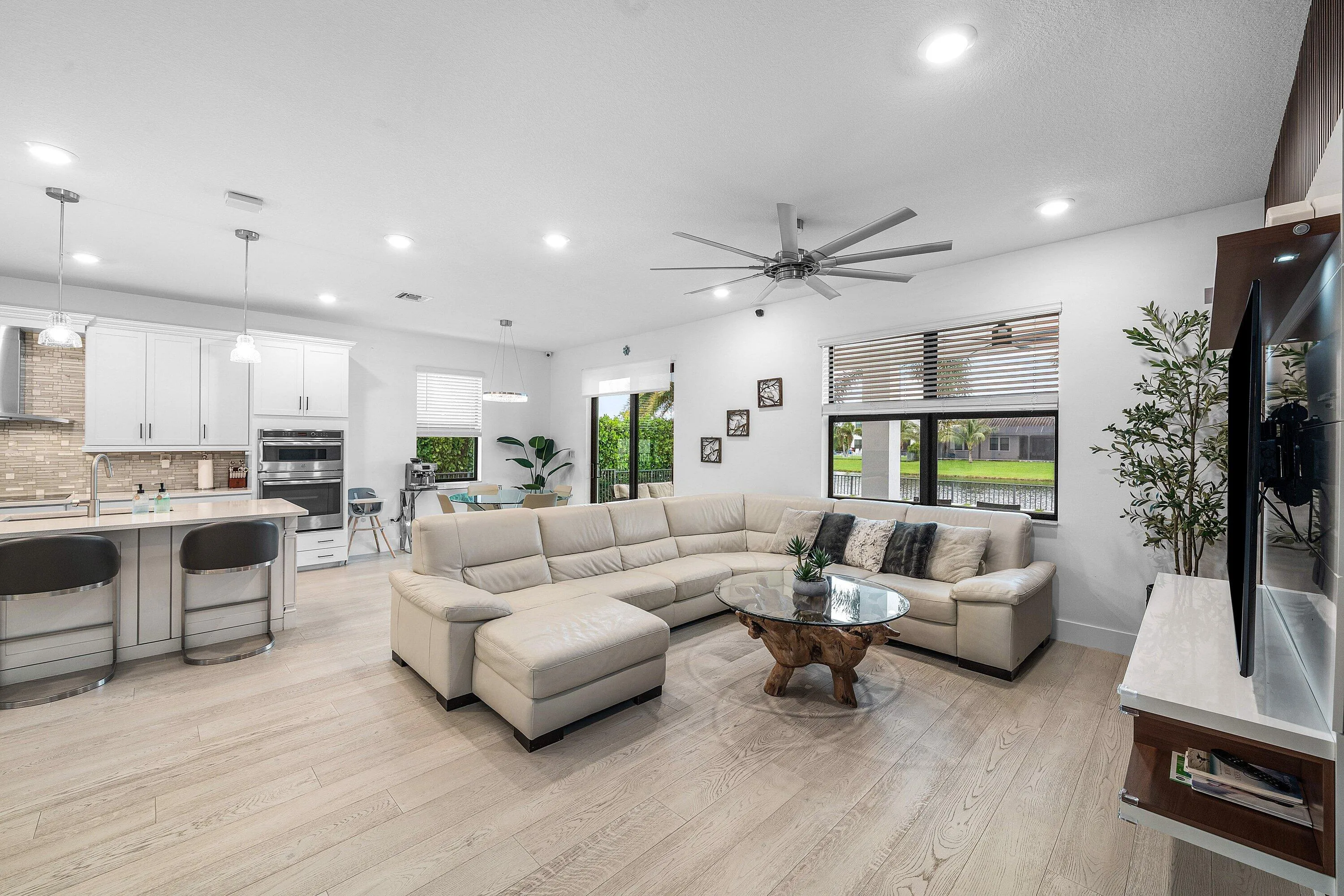 016-3138StrengLane-RoyalPalmBeach-FL-334
