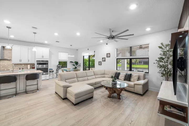 016-3138StrengLane-RoyalPalmBeach-FL-334