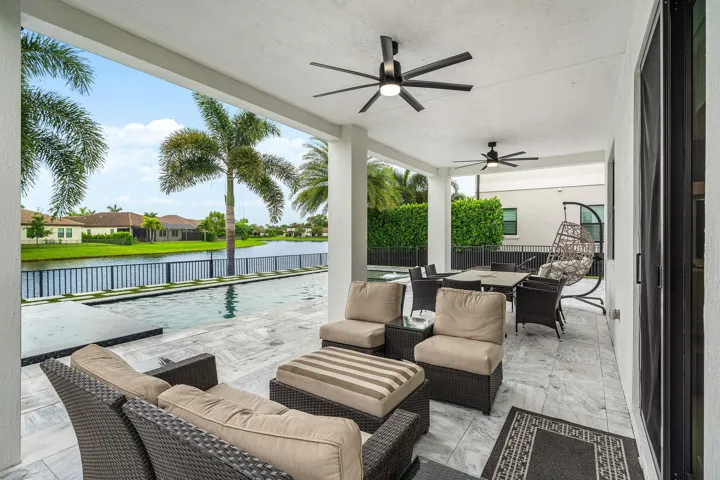 041-3138StrengLane-RoyalPalmBeach-FL-334