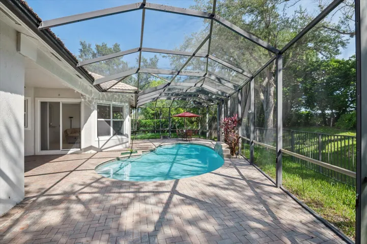 32-Klein-7248 NW 108th Ave-32
